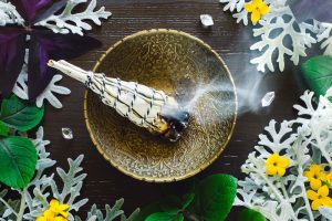 Meaning of Smudging and How to Smudge