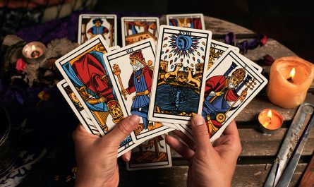 Tips on Using Symbolism in Tarot